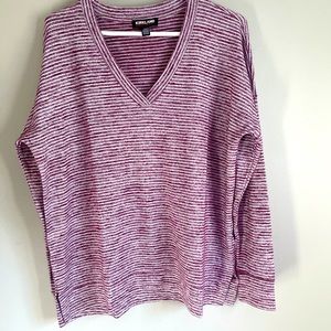 Women’s Casual V-Neck Top
